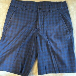 Men’s blue/black plaid Lululemon golf shorts 34”